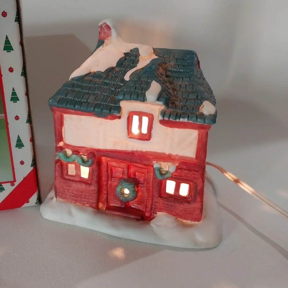 Vintage Christmas Village Lighted House 